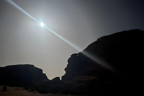 Wadi Rum: One Day One Night Private Jeep Tour with Bedouin Wadi Rum: Private 4x4 Tour with Bedouin Meal and Overnight …