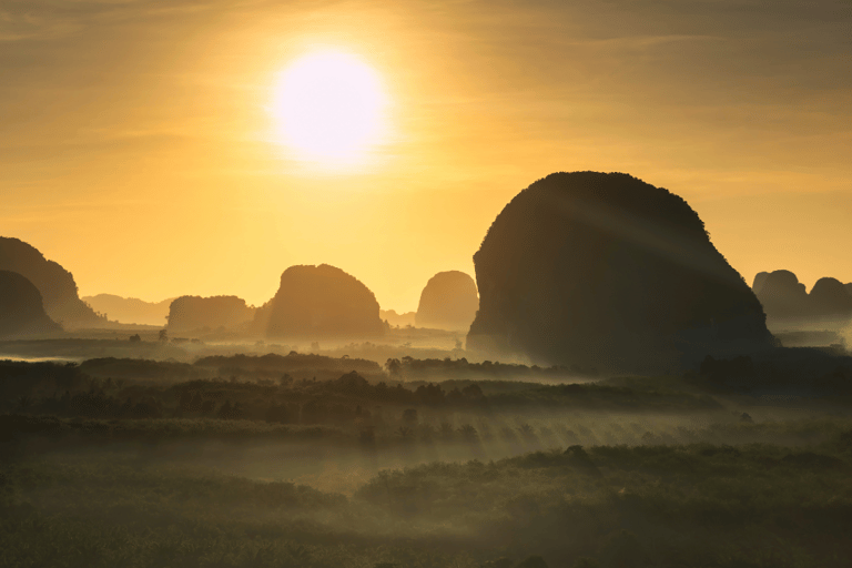 Krabi: Zuidelijke kajaktocht Klong RootKajakken &amp; Din Daeng Doi