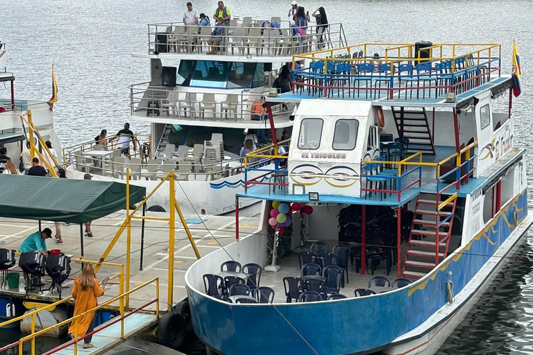 Tour Guatapé con visita a Granja de las Llamas y las Alpacas