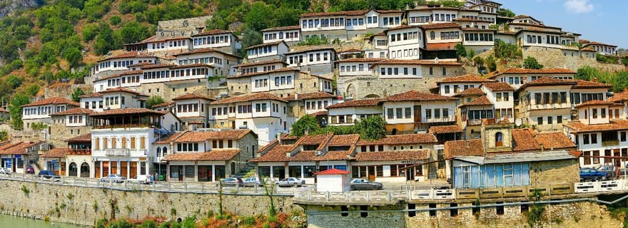 Depuis Durres/Golem : Berat et lacs de Belsh, visite guidée