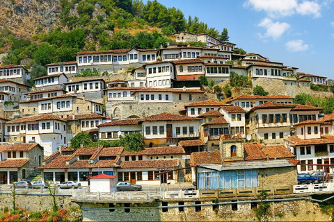 从都拉斯/戈莱姆出发：贝拉特城堡和老集市从杜拉斯/戈莱姆出发：贝拉特城堡和老集市