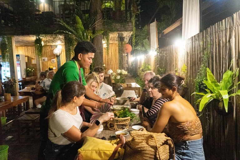 Siem Reap: Essenstour am Abend mit lokaler Whiskyverkostung