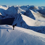 From Tromsø: Senja Island Snowshoe Hike to Husfjellet