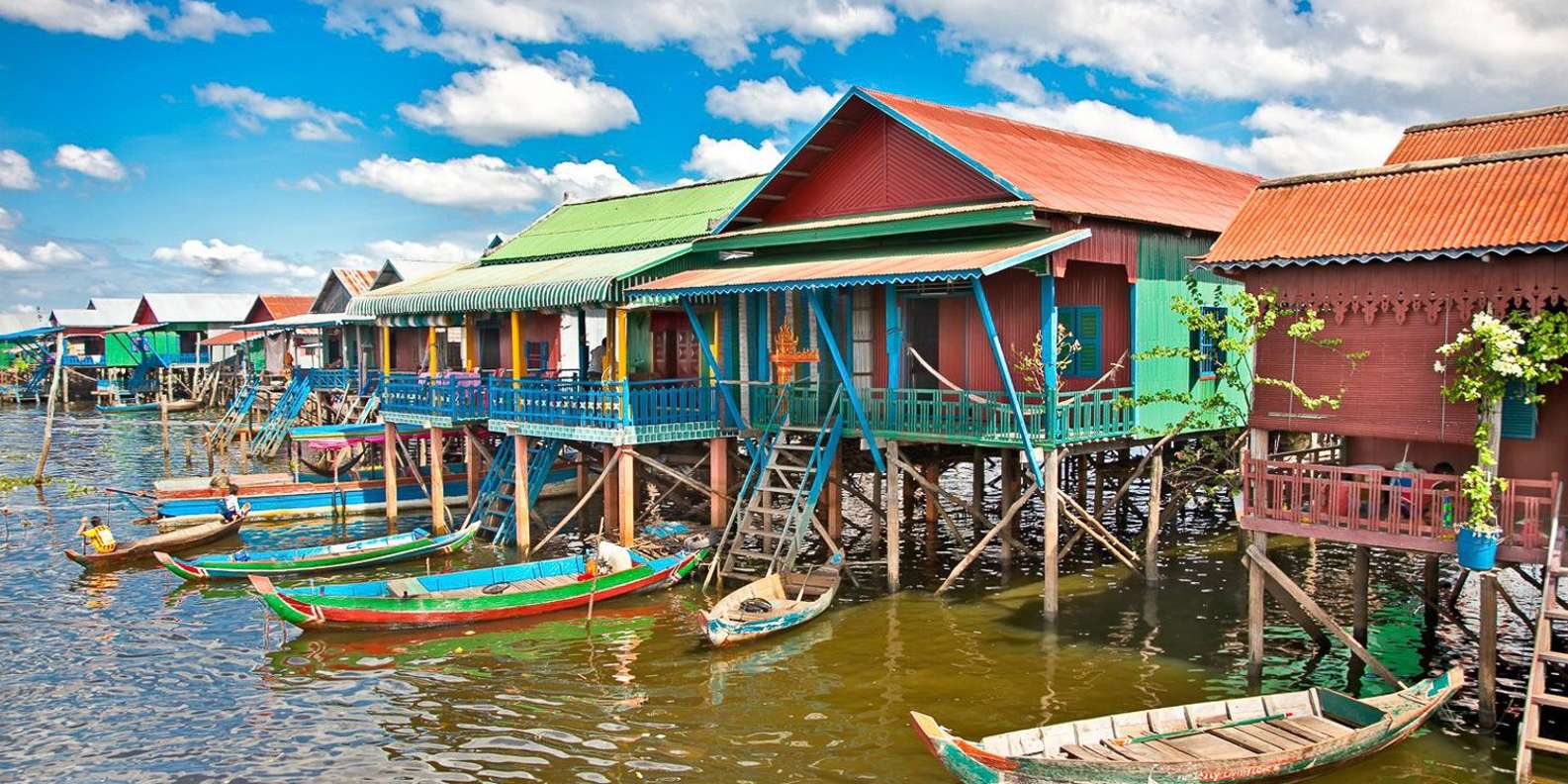 Best Floating Villages cruises in Cambodia is with Tara Riverboat