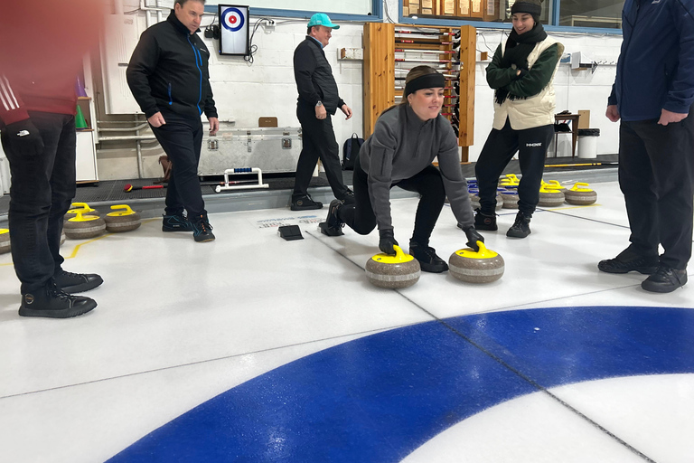 Montréal : expérience de curling avec moniteur et équipement