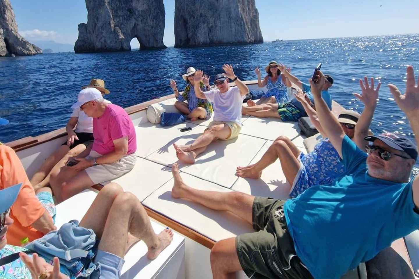 Capri: Tour en Barco con Natación, Limoncello y Aperitivo