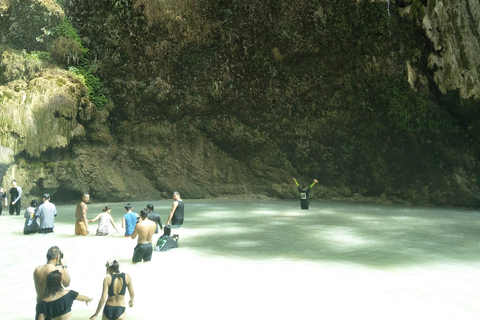 Cebu: 2-Day Private Tour Moalboal and Oslob