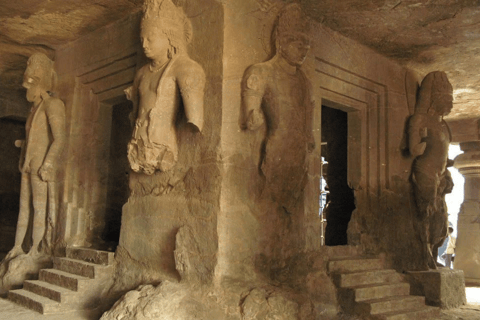 Mumbai: Tour delle grotte di Elephanta con gruppo di crociere