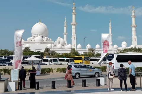 From Dubai: Abu Dhabi Sheikh Zayed Grand Mosque Guided Tour