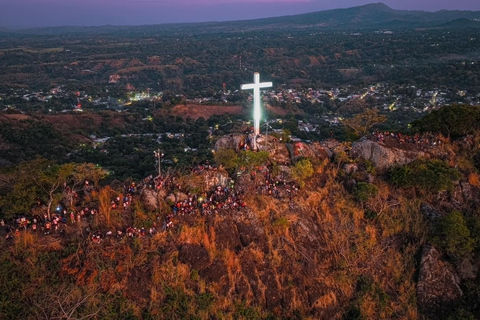 Cerro Tecana Adventure Wędrówka po ukrytym skarbie Santa AnaCerro Tecana – wycieczka piesza po ukrytym skarbie Santa Ana