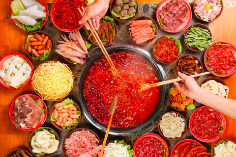 Chongqing : 1941 Theater + Hot Pot Private Group Day TourExcursion d&#039;une journée avec un groupe privé anglophone