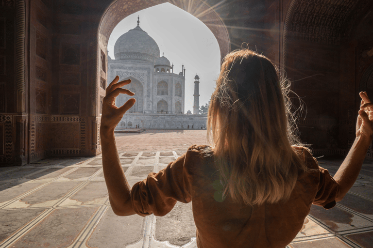 Agra: Private Full Day Guided City Tour Tour with Private Car and Tour Guide