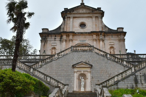 Kotor: Wycieczka elektrycznym samochodem po Zatoce Kotorskiej i TivacieKotor: Wycieczka samochodem elektrycznym po Zatoce Kotor i Tivat