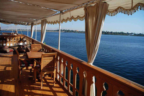 Cairo: Luxury Dinner Cruise On The Nile River