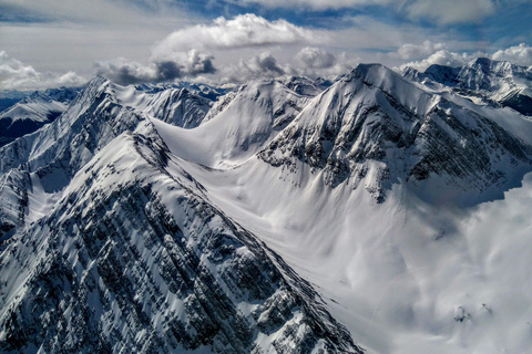 Canmore: 25-minutowa wycieczka Three Sisters Heli Tour