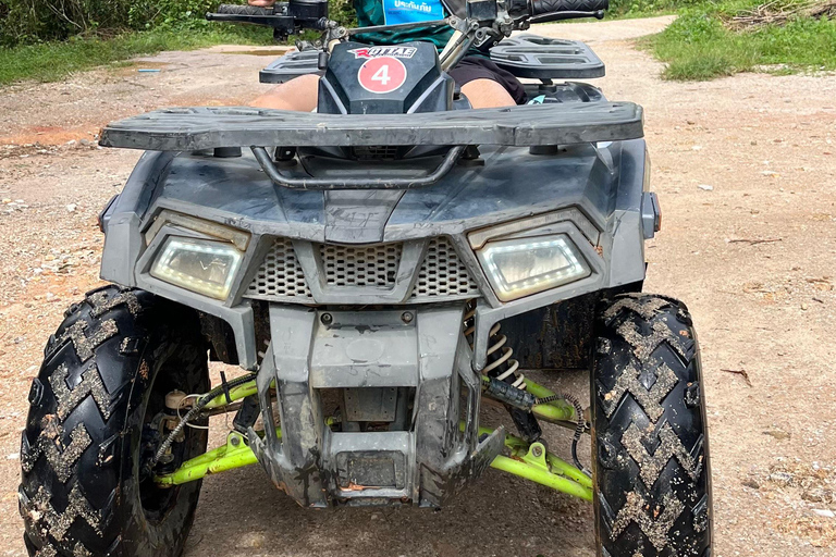 Phuket : Aventure en quad 4x4 WD dans la forêt tropicale et dans la boue