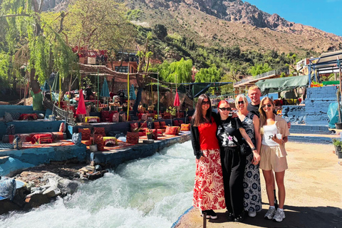 Marraquexe: Cascatas de Ourika, Montanhas Atlas, Guia + AlmoçoMarraquexe: Vale de Ourika com almoço + guia (recomendado)