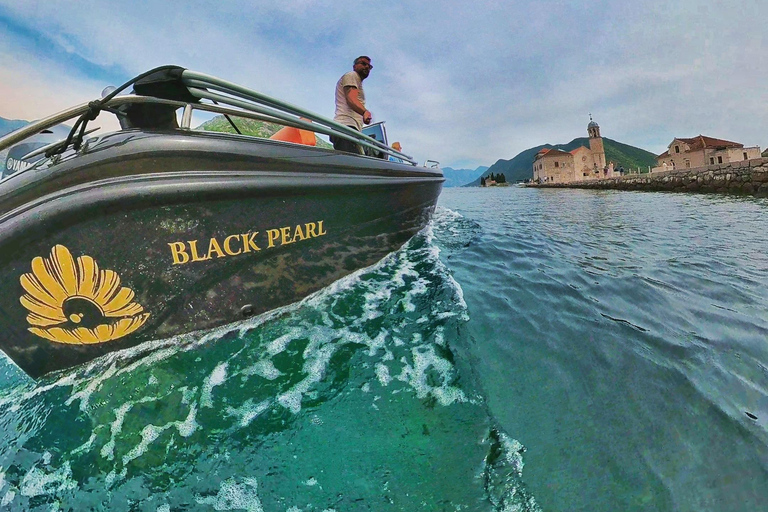 Visite privée de 7 heures Perast, la baie de Kotor et la grotte bleue, pause déjeuner