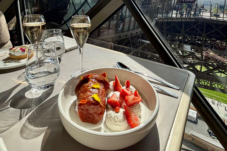 Paris: Eiffel Tower Dining, Gustave Menu at Madame Brasserie Eiffel Tower Madame Brasserie early evening dinner