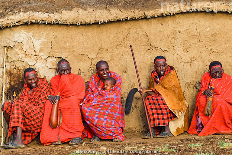 TOUR GIORNALIERO DI ESPERIENZA CULTURALE NEI VILLAGGI MASAI.TOUR DI UN GIORNO DELL&#039;ESPERIENZA CULTURALE DEL VILLAGGIO MASAI.