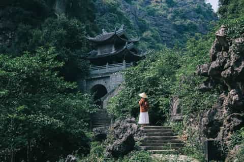 Private Jeep Tour: Bai Dinh, Am Tien, Trang An, Mua Cave - Image 3