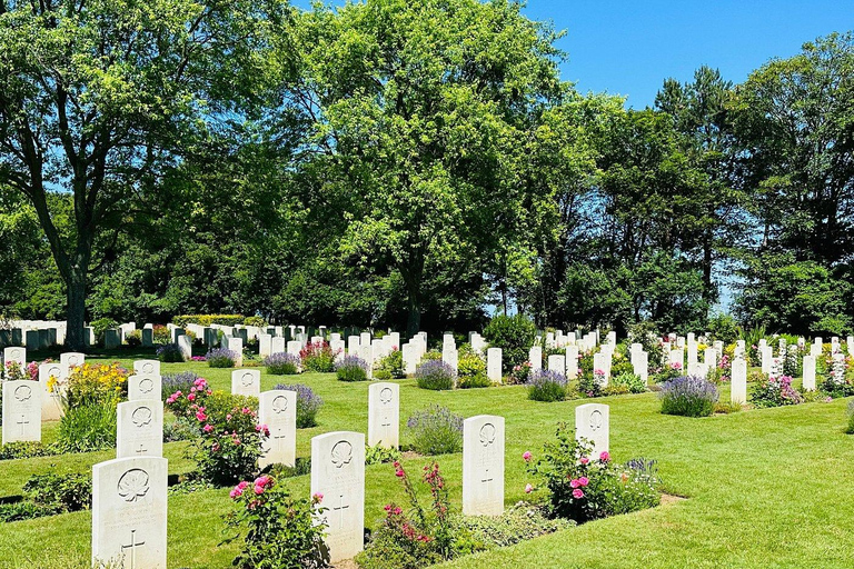 Tour de un día completo por los campos de batalla canadienses y los sitios de NormandíaTour de un día completo por los campos de batalla canadienses y los sitios de Normandía (