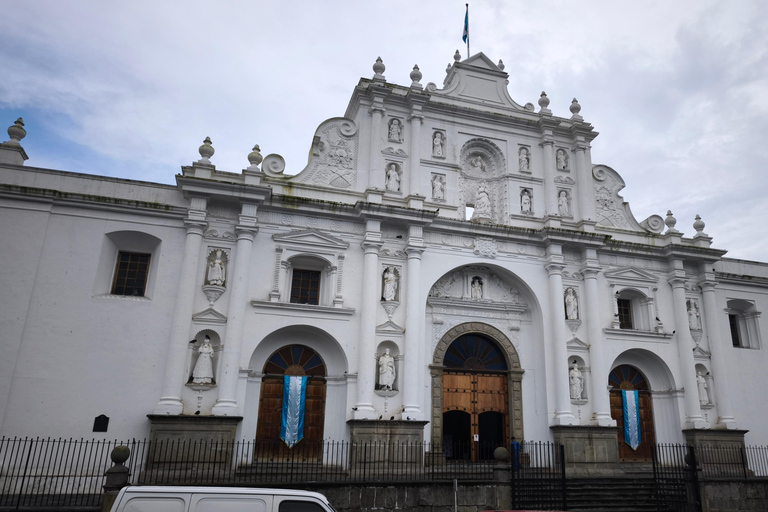 Lake Atitlán and Antigua Guatemala One-Day Sightseeing Tour