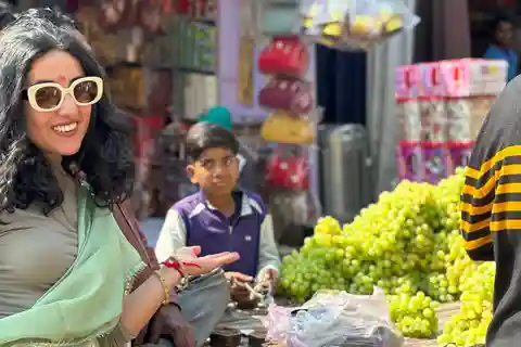 Agra Heritage Walking Tour with Street Food Tasting & TukTuk