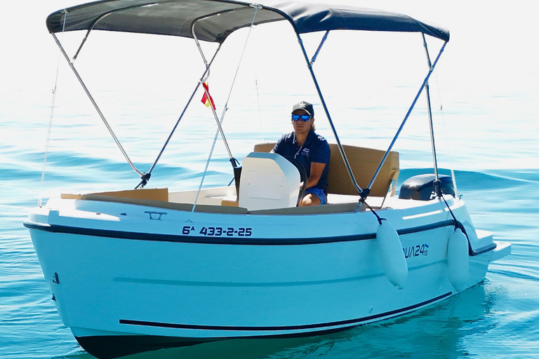 ماربيا: تأجير قوارب بدون ترخيص لمشاهدة الدلافينإيجار لمدة 30 دقيقة