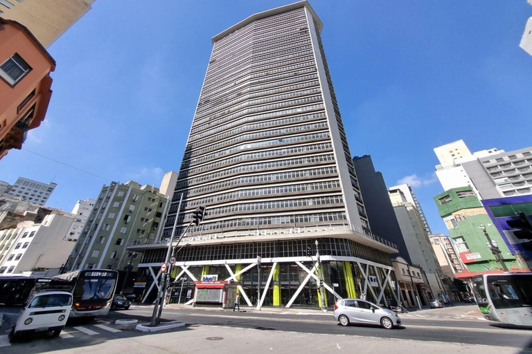 São Paulo: Haunted Center Walking Tour (Guide + Photo Shoot)