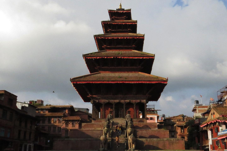 Kathmandu: Tour all&#039;alba di Nagarkot con visita di Bhaktapur