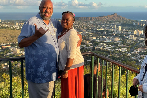 Prachtig uitzicht op Oahu . Landschappelijke punten en uitkijkpunten van HonoluluPrachtig uitzicht op Oahu. Honolulu schilderachtige punten en uitkijkpunt