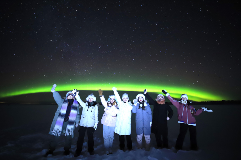 Levi: La magia dell&#039;aurora boreale - Osservazione delle stelle con il telescopioLevi: La magia dell&#039;aurora boreale – Osservare le stelle con il telescopio