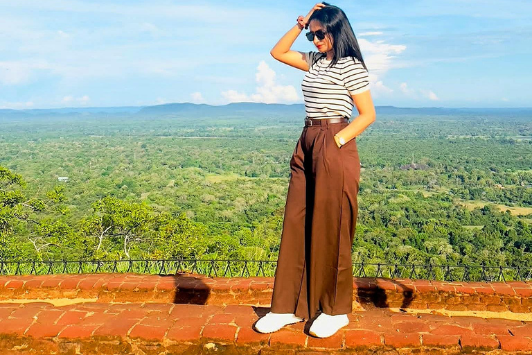 From Kandy: Sigiriya, Dambulla & Pidurangala Day Trip By Car Kandy to Sigiriya, Dambulla & Pidurangala Day Trip By Tuk 02