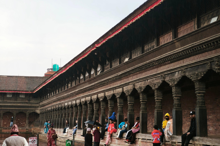 Kathmandu: Bhaktapur and Nagarkot 2-Day Private Tour