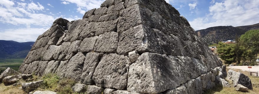 Nauplie : pyramide, châteaux et principales attractions de l'Argolide