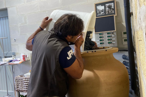 Exploration Oenologique au Château Labrie St Emilion GC Private Wine Tour at Château Labrie Saint Emilion Grand Cru