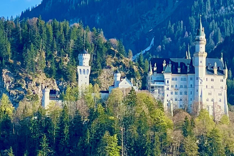 Tegelberg: Neuschwanstein Scenic Guided Photo Tour & Ticket