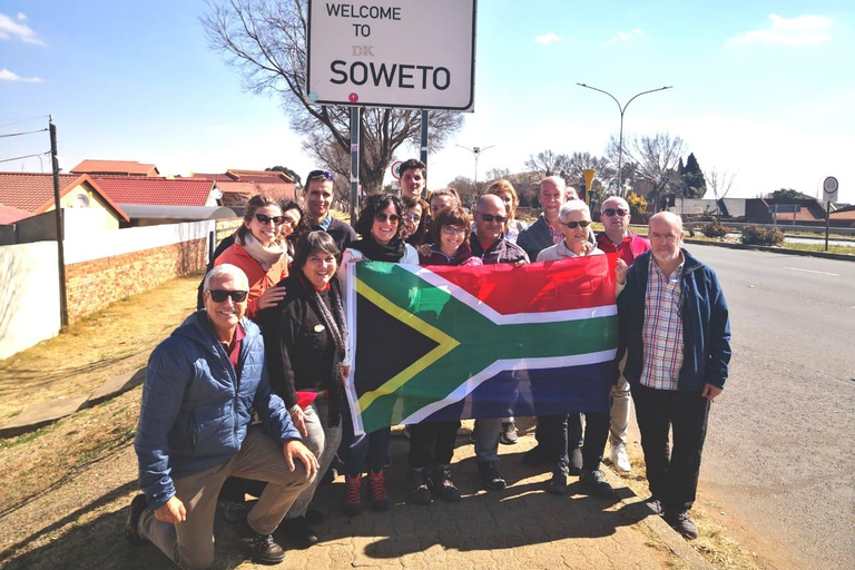 Wycieczka po Soweto; Dom Mandeli; Ulica Vilakazi; Rynek kulturyWycieczka po Soweto; kultura ulicznego targu w domu Mandeli