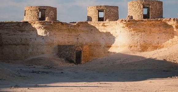 Qatar: Guided Tour of Zekreet, & Richard Serra Sculptures
