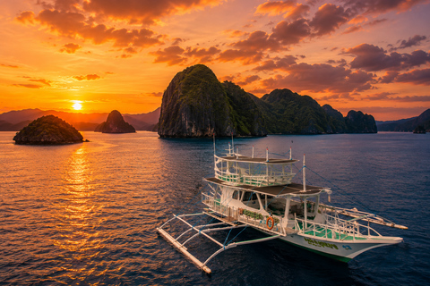 El Nido: Private Sunset Cruise in Bacuit Bay