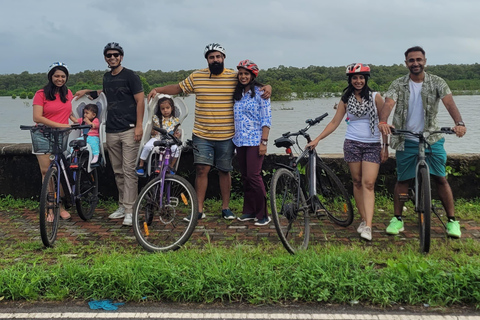 Goa: Chorao Island E-Bike guidad tur veg frukost ingår