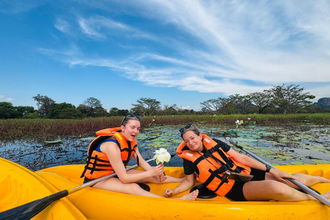 Sigiriya: Polonnaruwa City Tour & Sunset Kayak Boat Ride