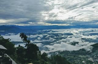 Kathmandu: Nagarkot-Nala-Wanderung, Bhaktapur-Tour & Töpferkurs