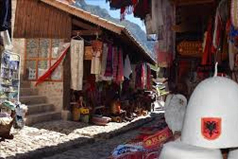 从都拉斯/戈莱姆：克鲁亚城堡与老集市游览从杜尔塞/戈莱姆出发：克鲁亚城堡与老集市游览