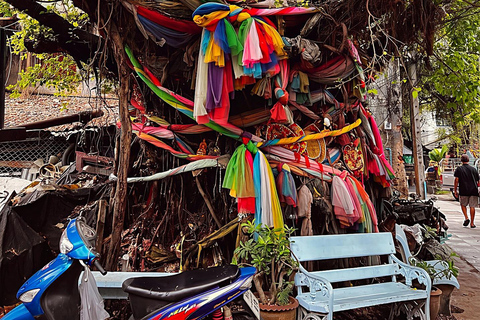 Small Group Bangkok Tour: Street Food, Markets and Temples