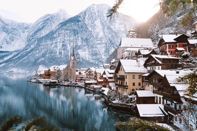 Z Wiednia: Jednodniowa wycieczka z przewodnikiem do Hallstatt i SalzburgaWycieczka prywatna