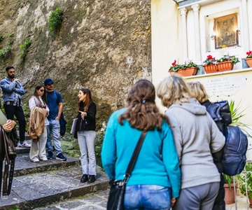 Naples: Panoramic Walking Tour with Funicular