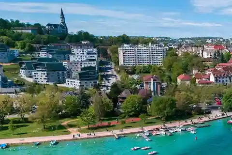 Geneva: Megeve and Annecy Day Trip with Hotel Pickup