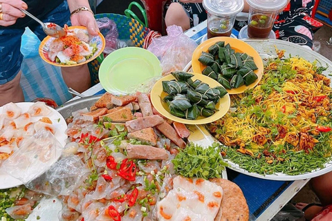 Da Nang: Walking Street Food Tour with Local Guide Private Tour (Korean)